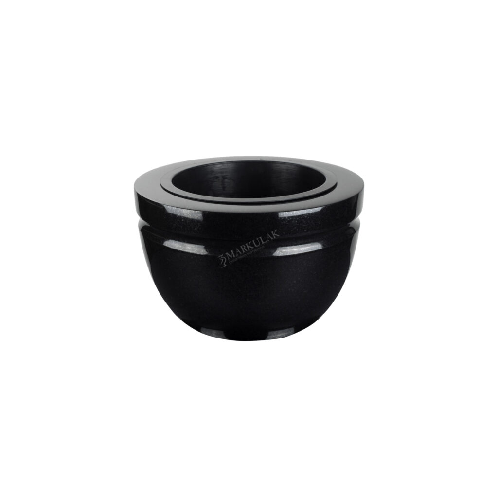 Półkulisty wazon granitowy (m3)