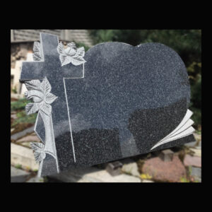 Tablica z rzeźbionymi ornamentami