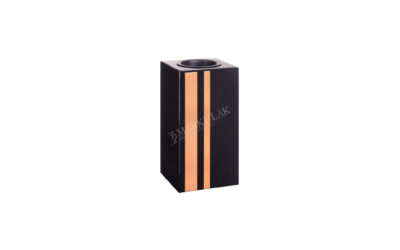 Kwadratowy wazon z pionowymi, kolorowymi wstawkami (wk6)