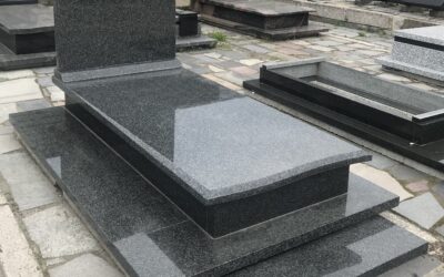Pojedyncza nagrobek Impala z dekoracyjną falą